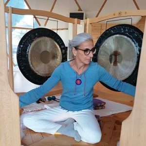 Carmen Martín, gongplayer